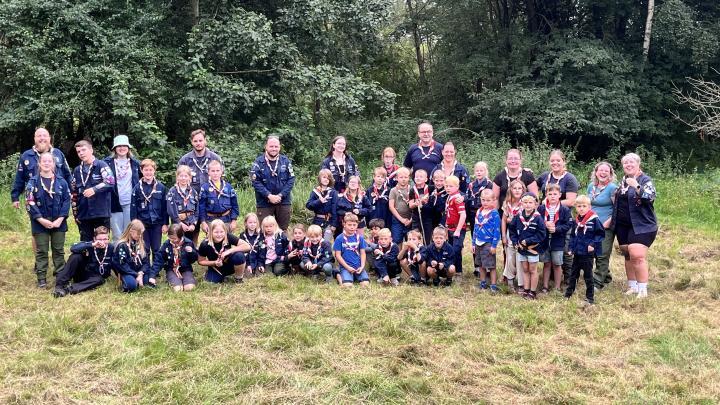 Fællesbillede af spejderne